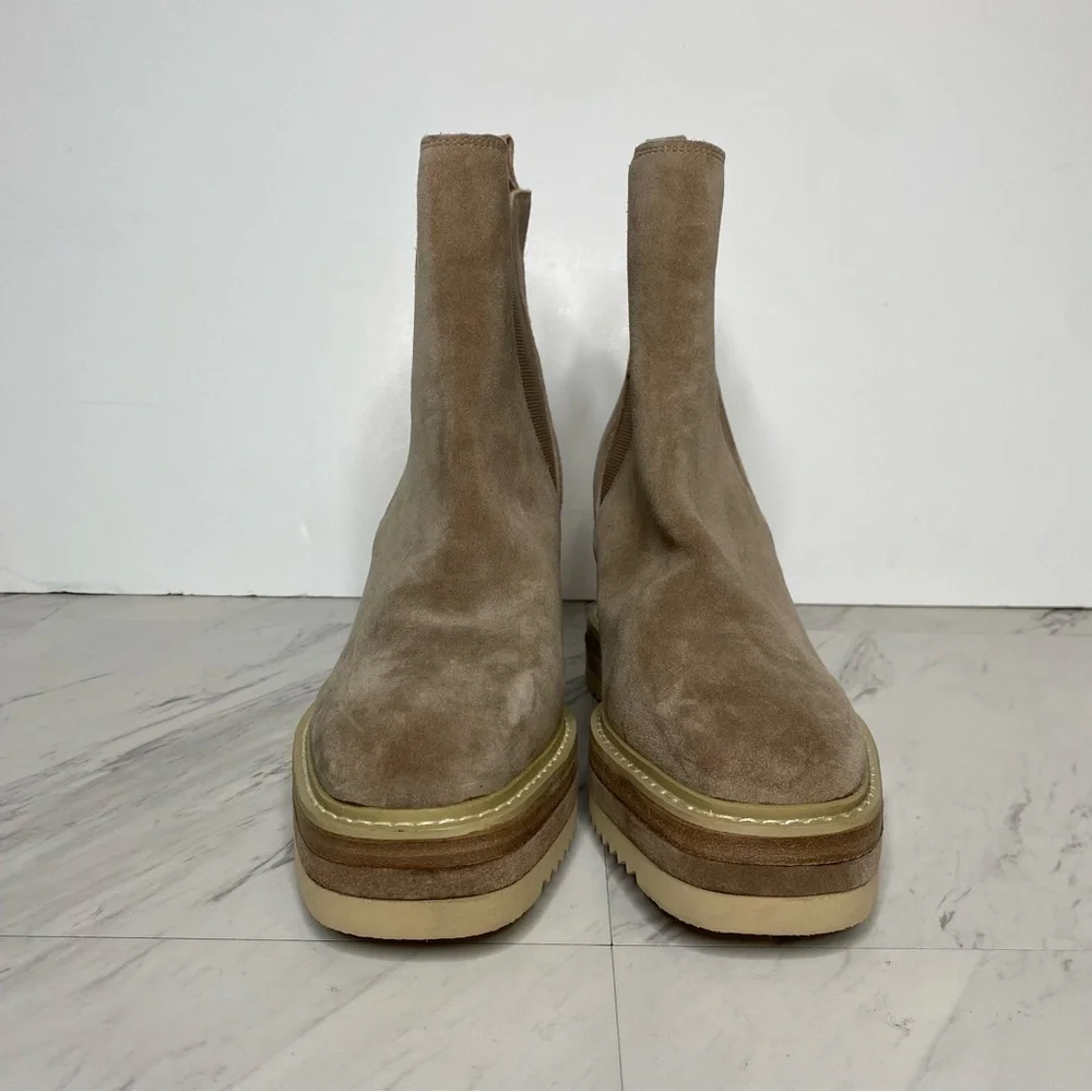 Vince Camuto Omassa Suede Wedge Heel Chelsea Bootie 8 1/2 M